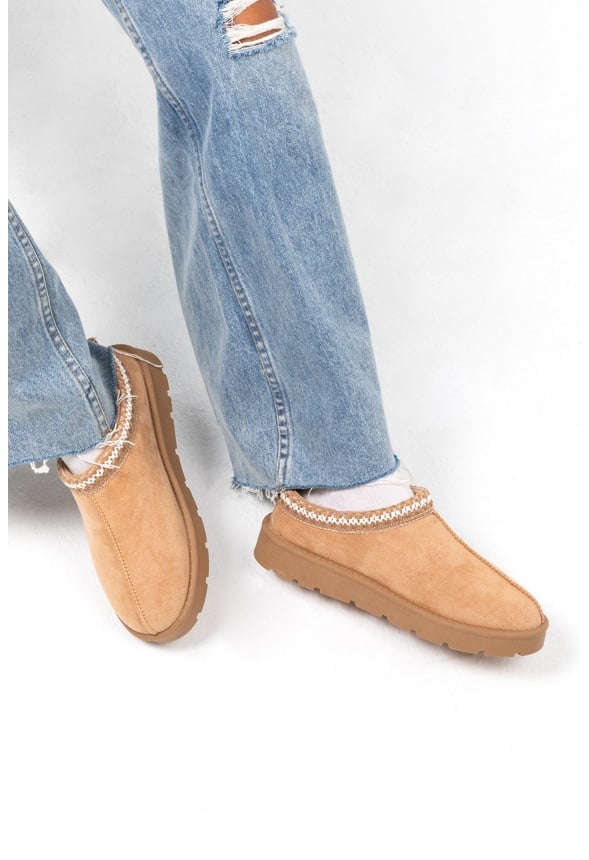 Adrianna Fuzzie Beige