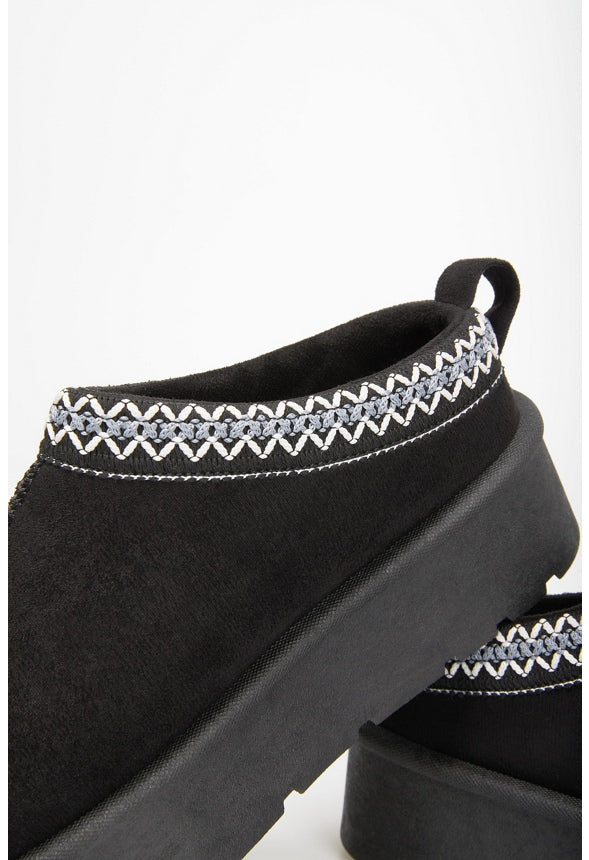 Manu Fuzzie Black