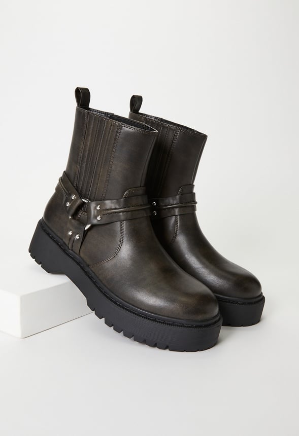 Beckett Chelsea Ankle Boot Distressed Black